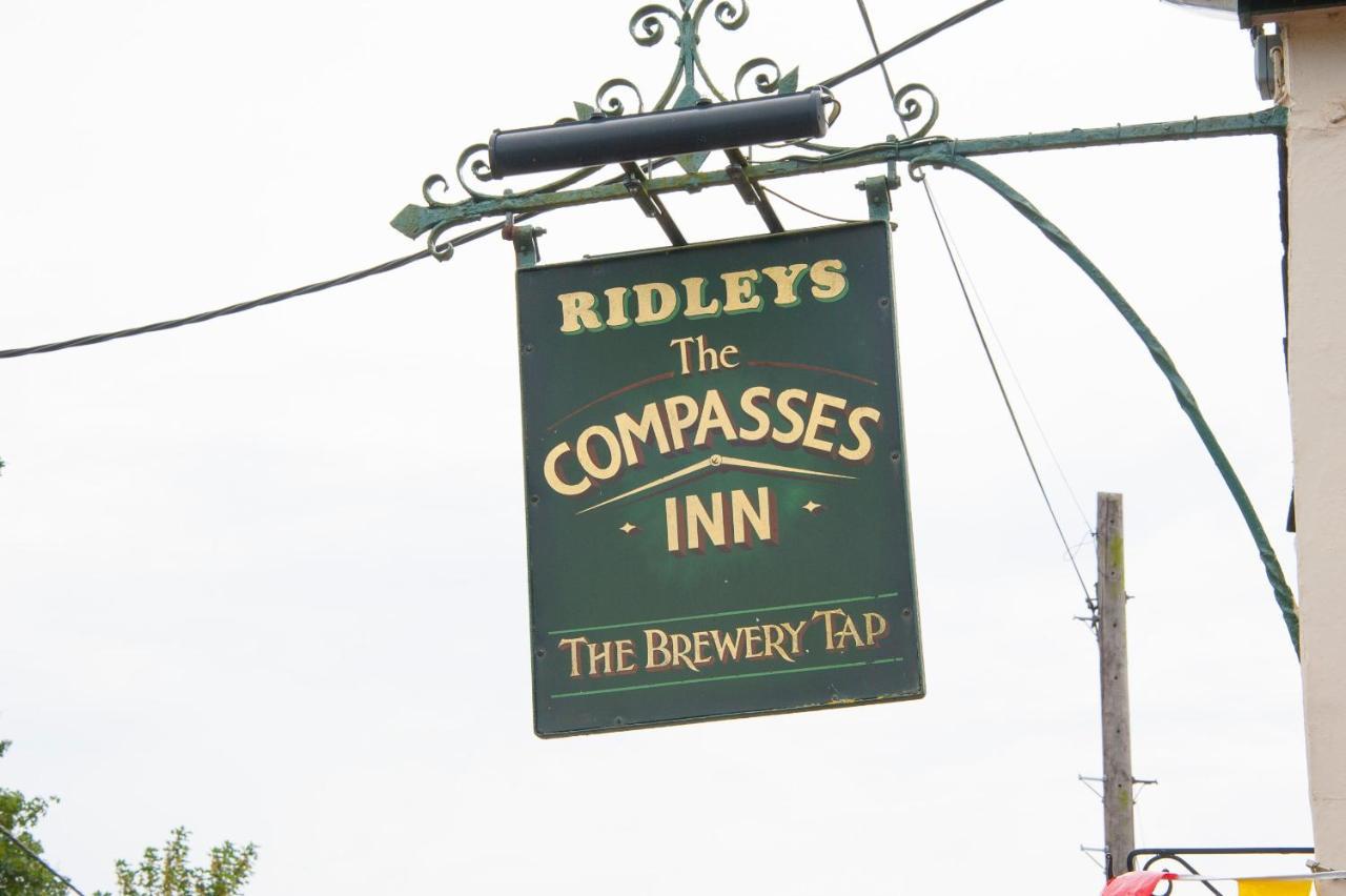 The Compasses Hotel Chelmsford Exterior photo