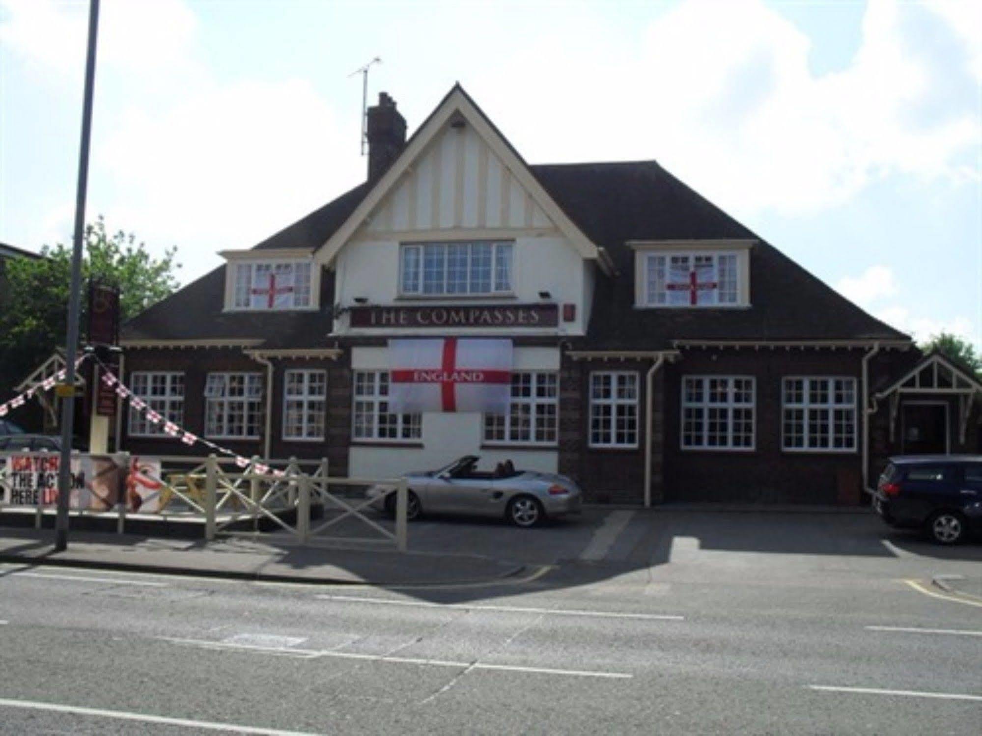 The Compasses Hotel Chelmsford Exterior photo