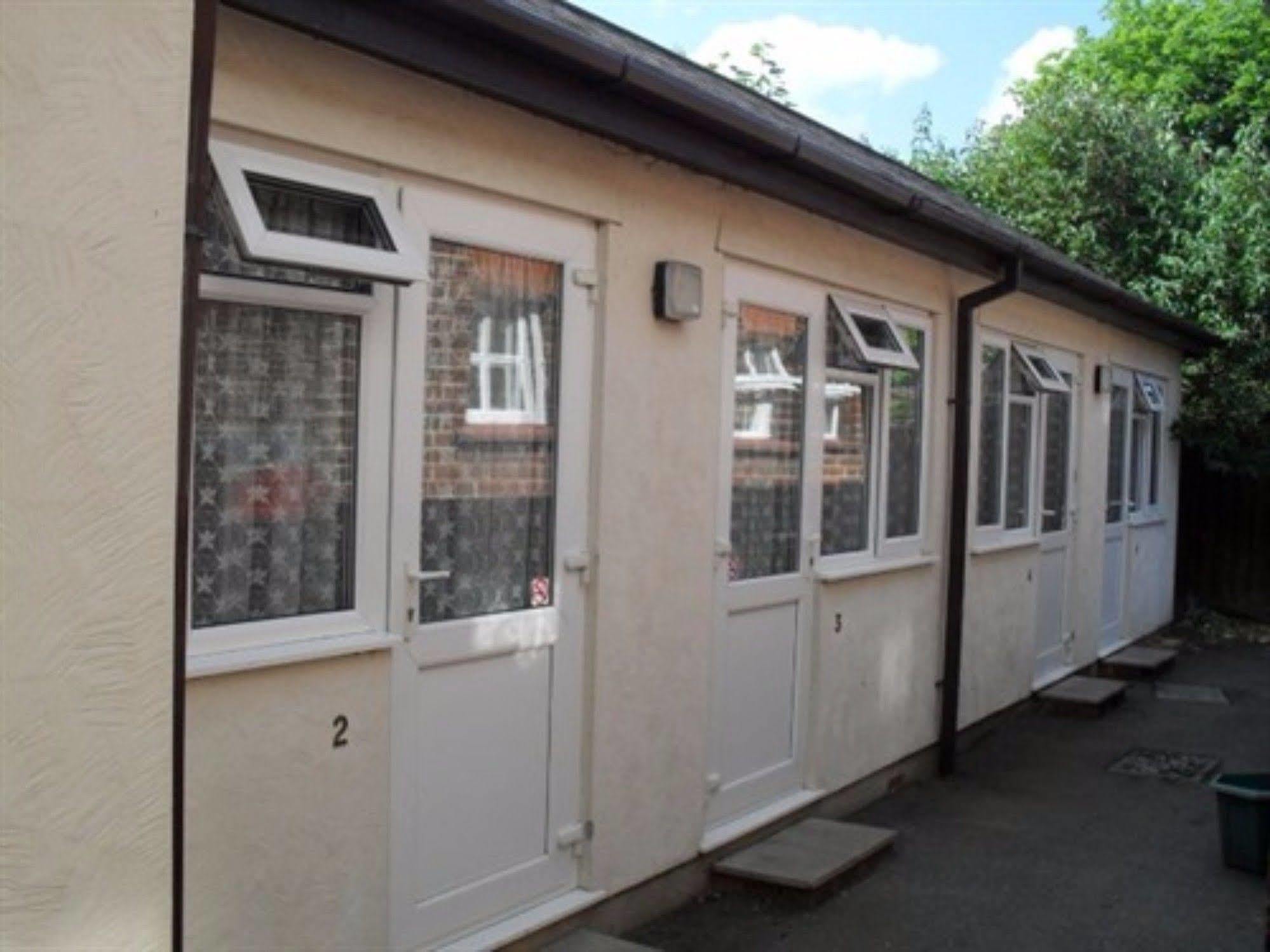 The Compasses Hotel Chelmsford Exterior photo